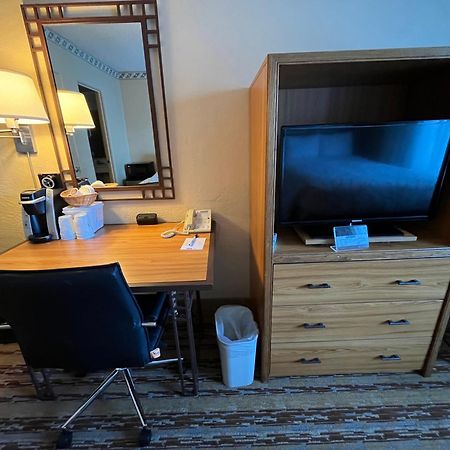 Travelodge By Wyndham Seattle By The Space Needle Екстериор снимка