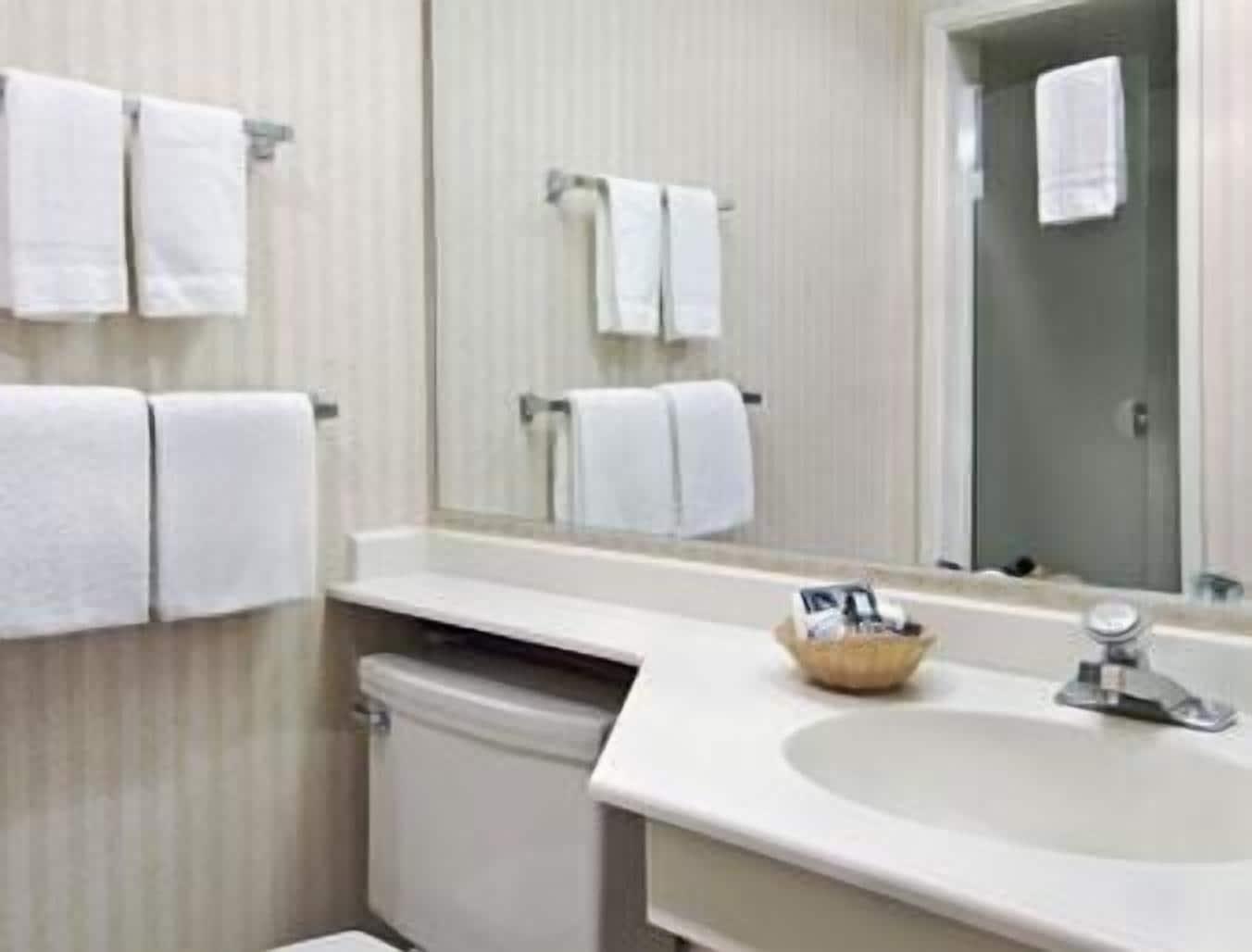 Travelodge By Wyndham Seattle By The Space Needle Стая снимка