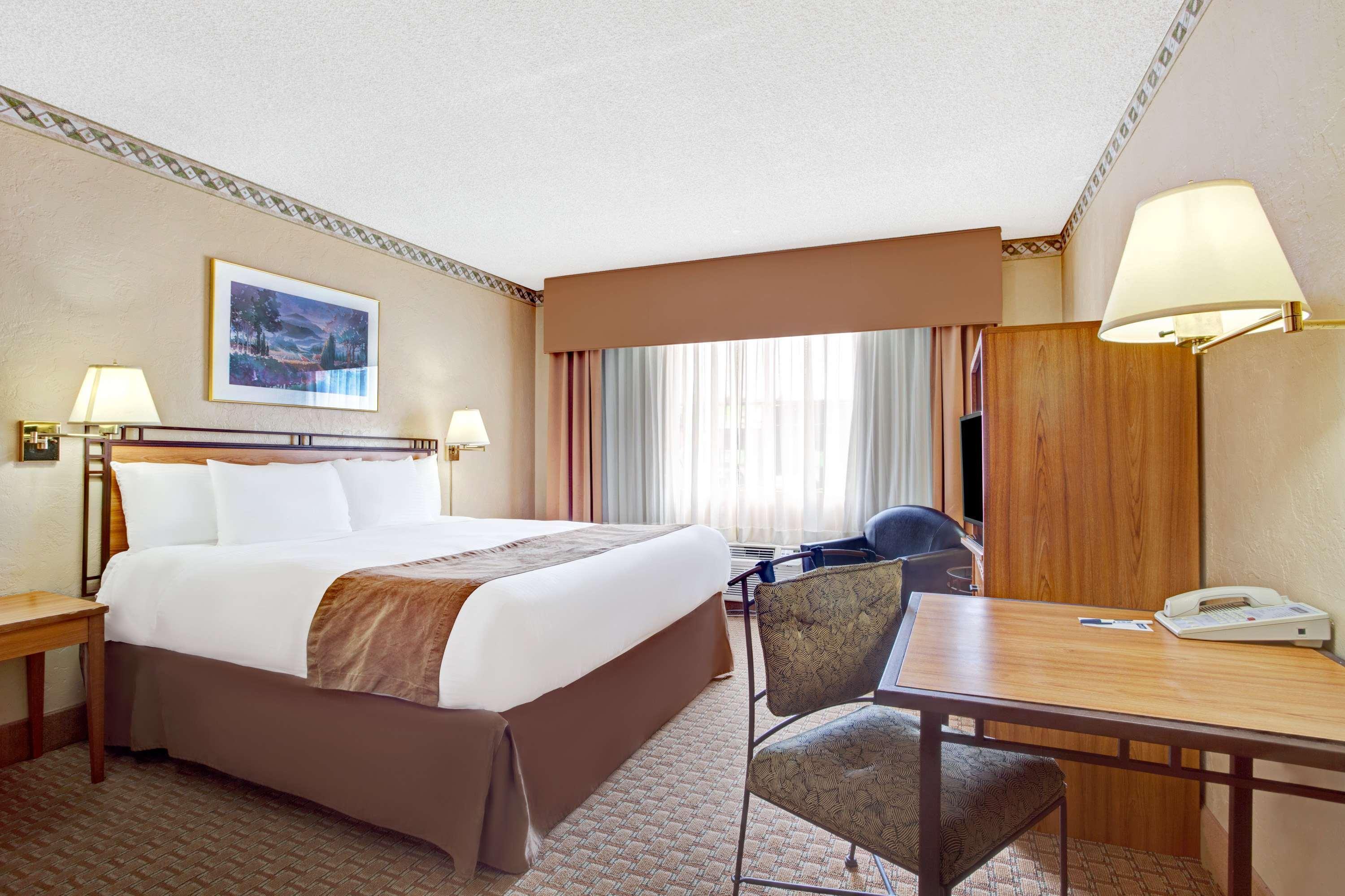 Travelodge By Wyndham Seattle By The Space Needle Екстериор снимка