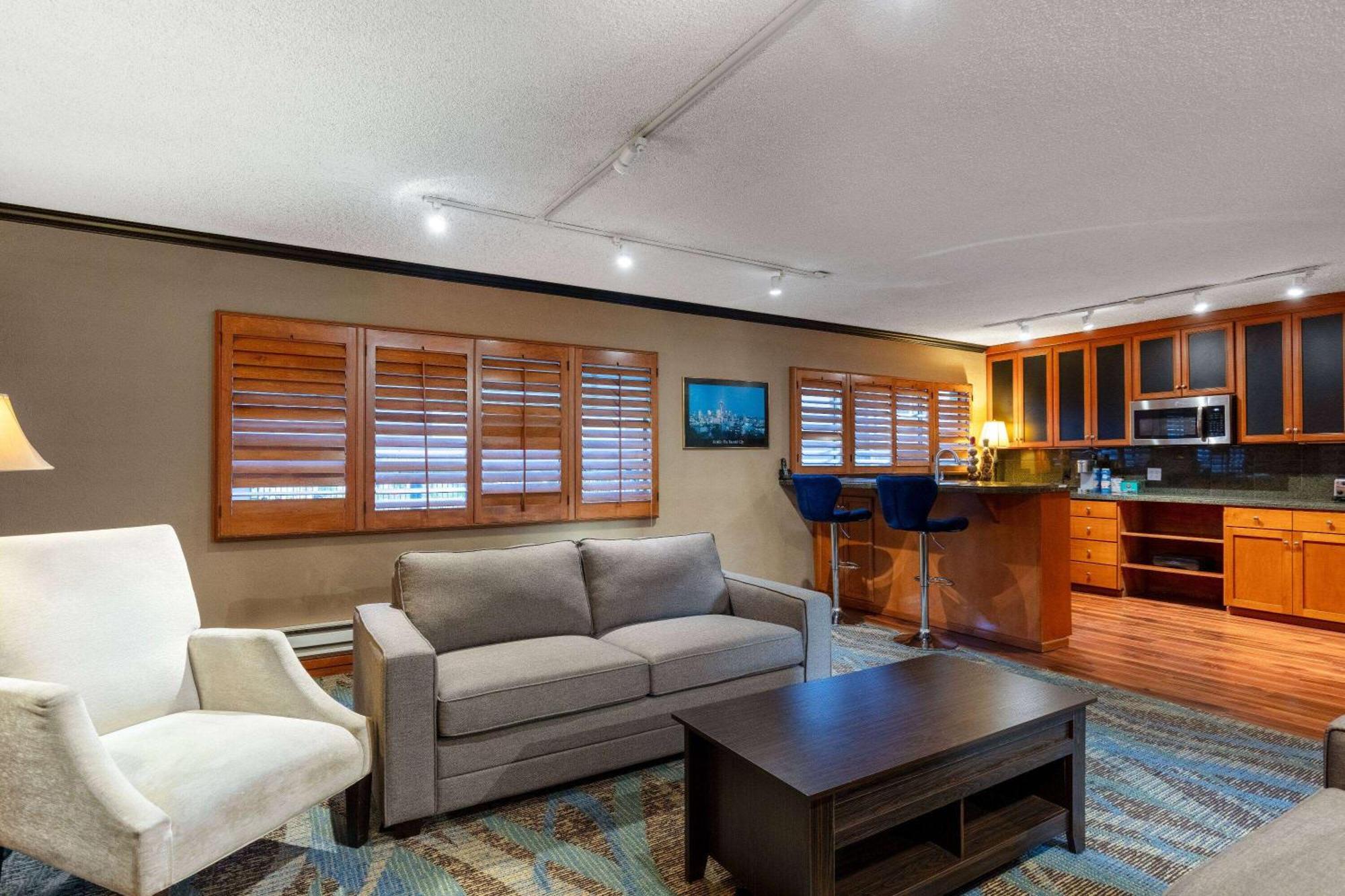 Travelodge By Wyndham Seattle By The Space Needle Екстериор снимка