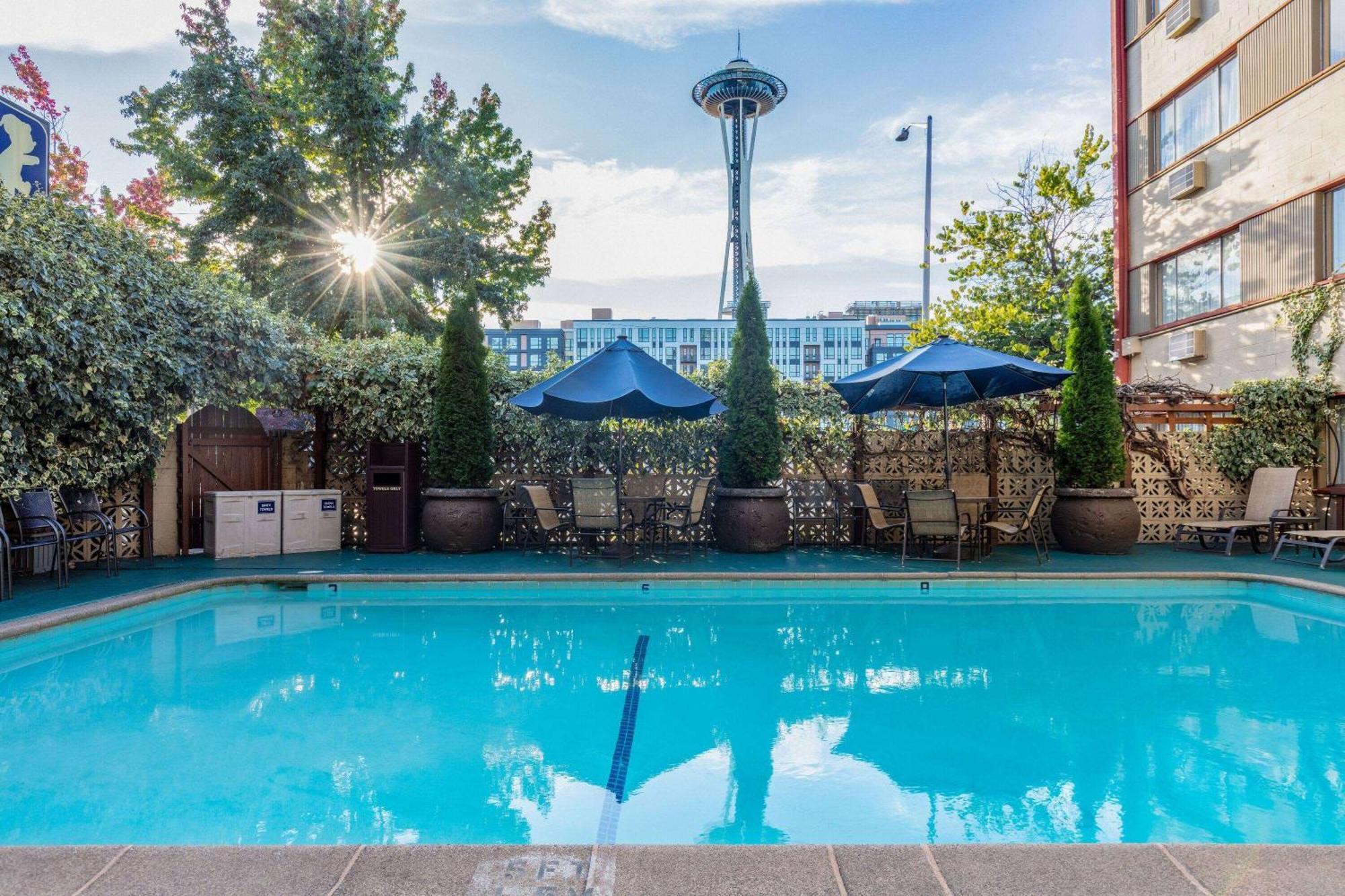 Travelodge By Wyndham Seattle By The Space Needle Екстериор снимка