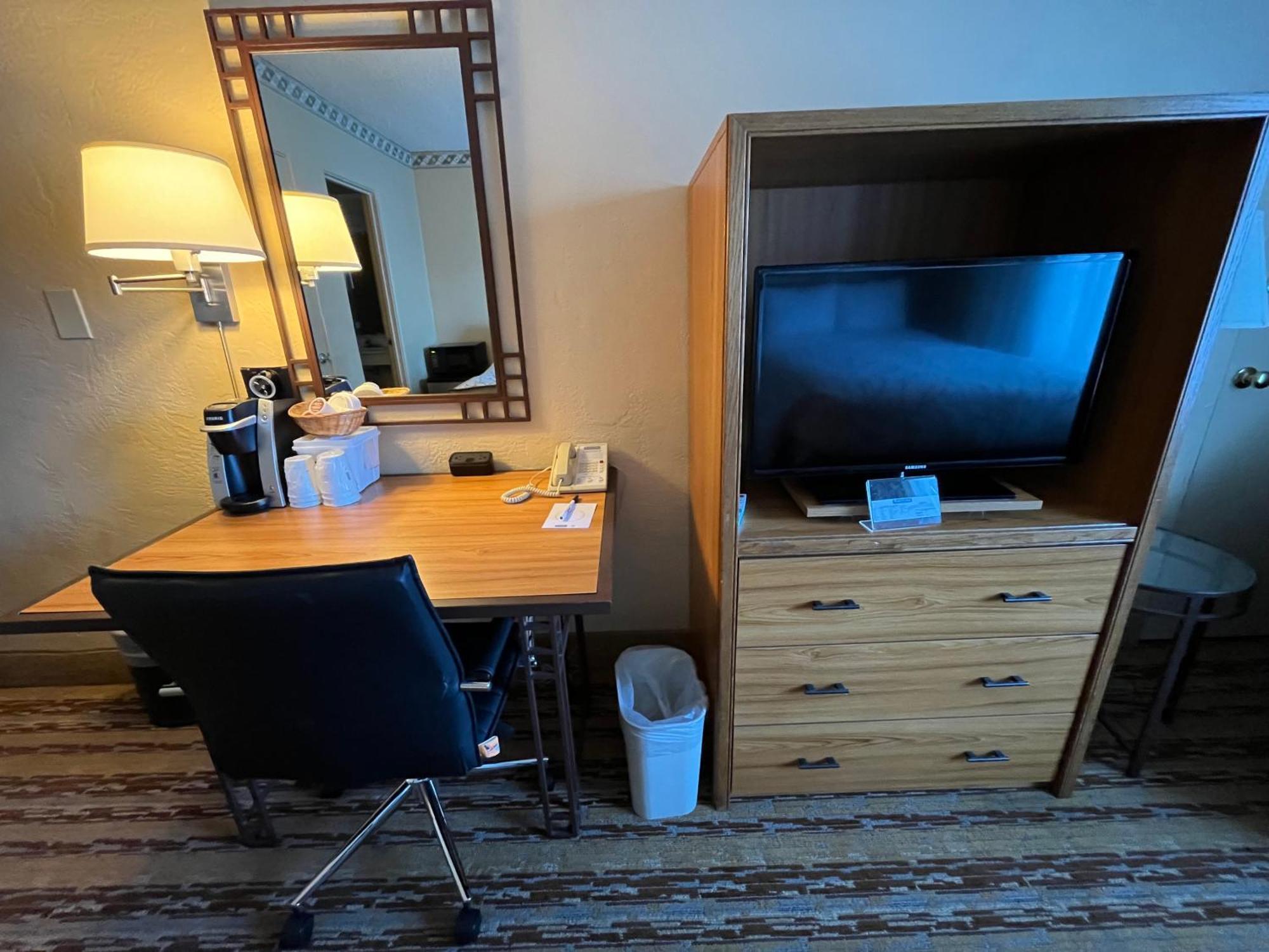 Travelodge By Wyndham Seattle By The Space Needle Екстериор снимка