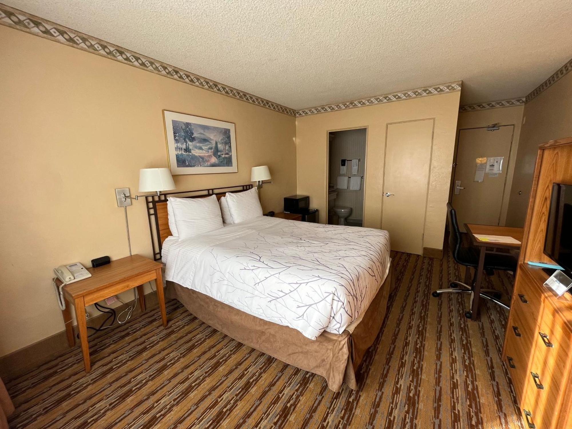 Travelodge By Wyndham Seattle By The Space Needle Екстериор снимка