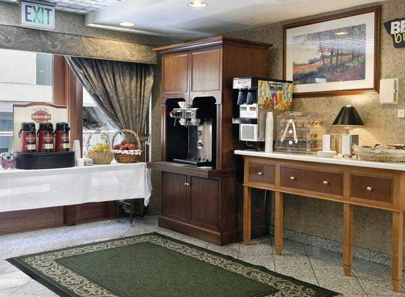 Travelodge By Wyndham Seattle By The Space Needle Интериор снимка